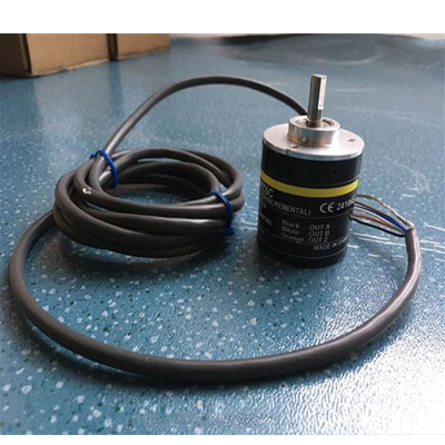 E6B2-CWZ6C 1000P/R 2M BY OMS Encodeur d'arbre supplémentaire pour le contrôle industriel et de mouvement